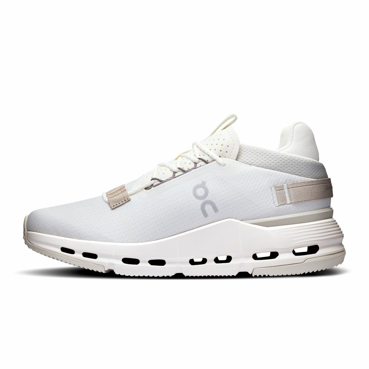 Women's Cloudnova 2 - Ice/Sand